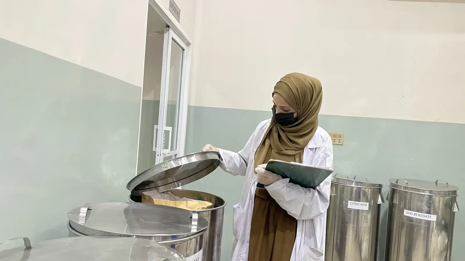 New Syed Pharma liquid manufacturing and mixing equipment for herbal syrups, Muridke Pakistan