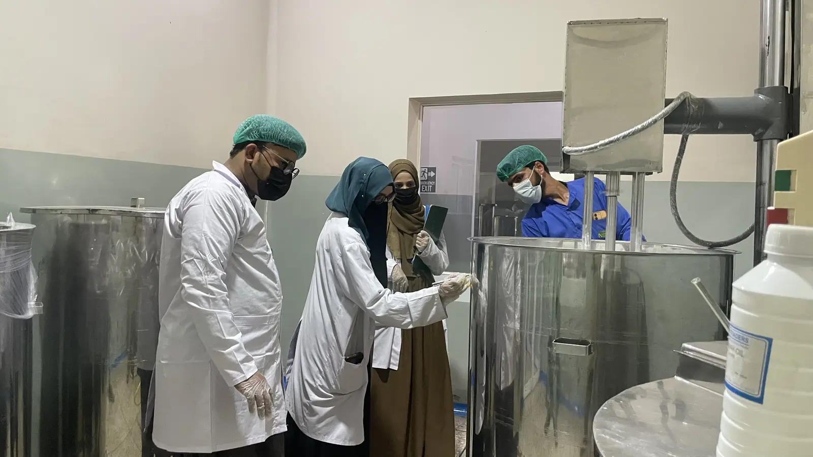 New Syed Pharma liquid manufacturing and mixing equipment for herbal syrups, Muridke Pakistan