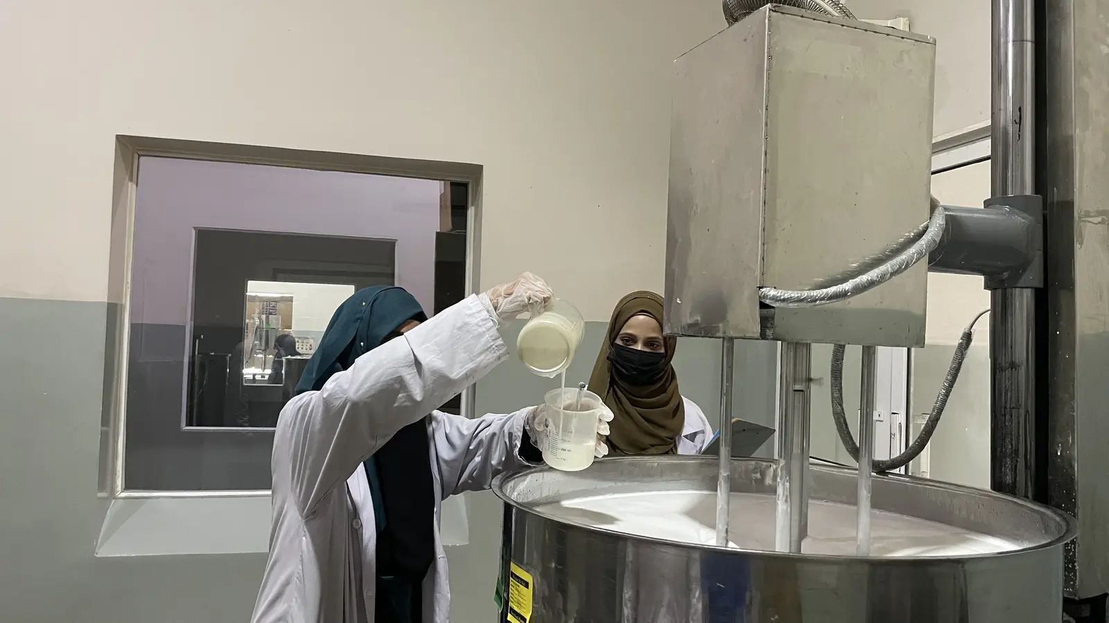 New Syed Pharma liquid manufacturing and mixing equipment for herbal syrups, Muridke Pakistan