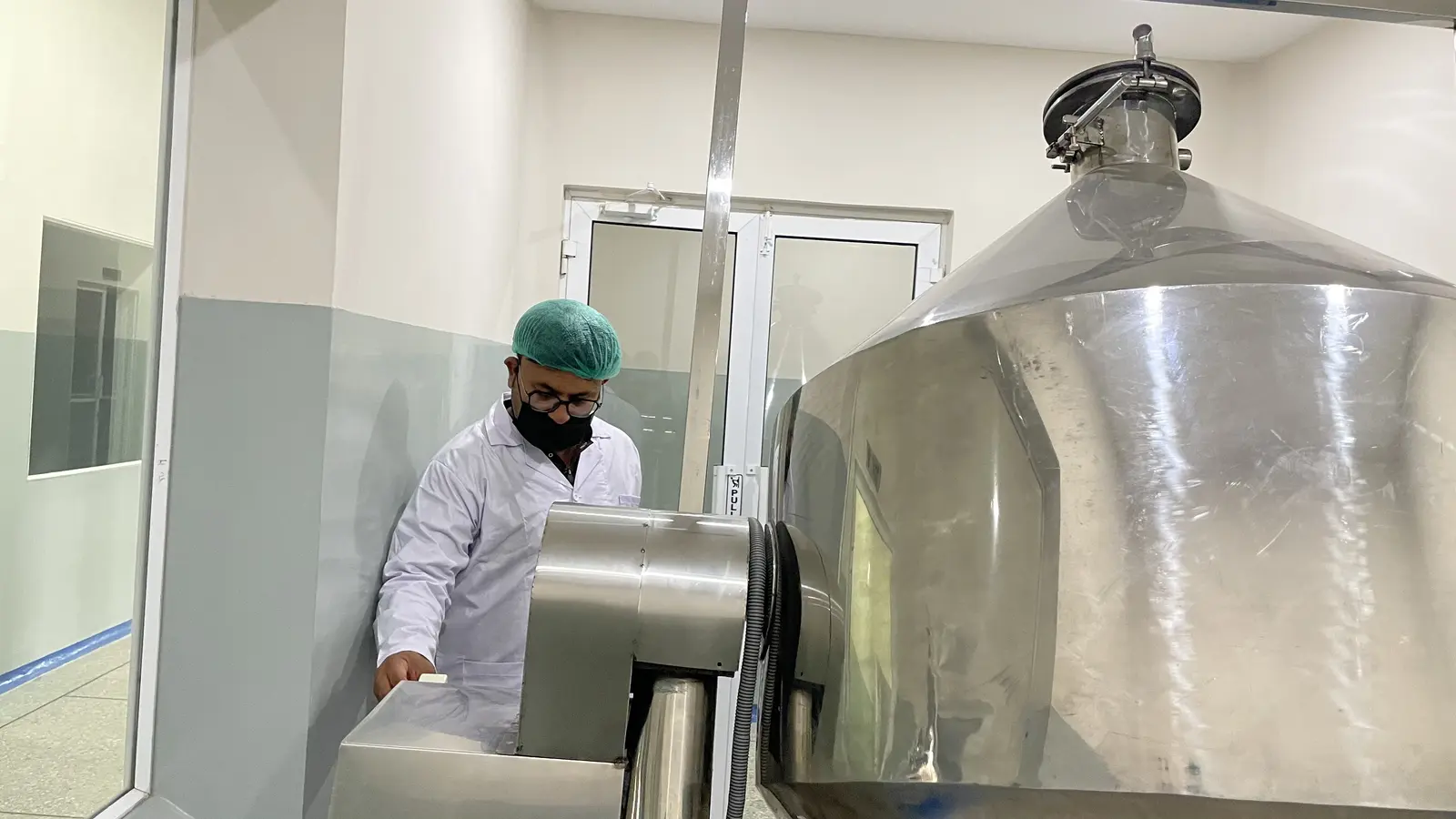 New Syed Pharma powder section, dry powder product filling, Muridke Pakistan