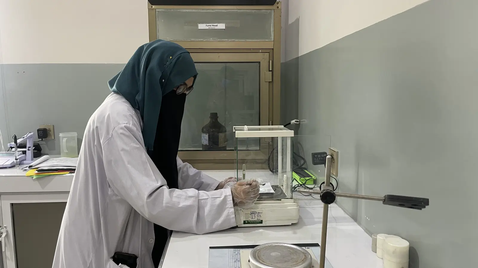 New Syed Pharma quality control laboratory, purity and pH testing, Muridke Pakistan