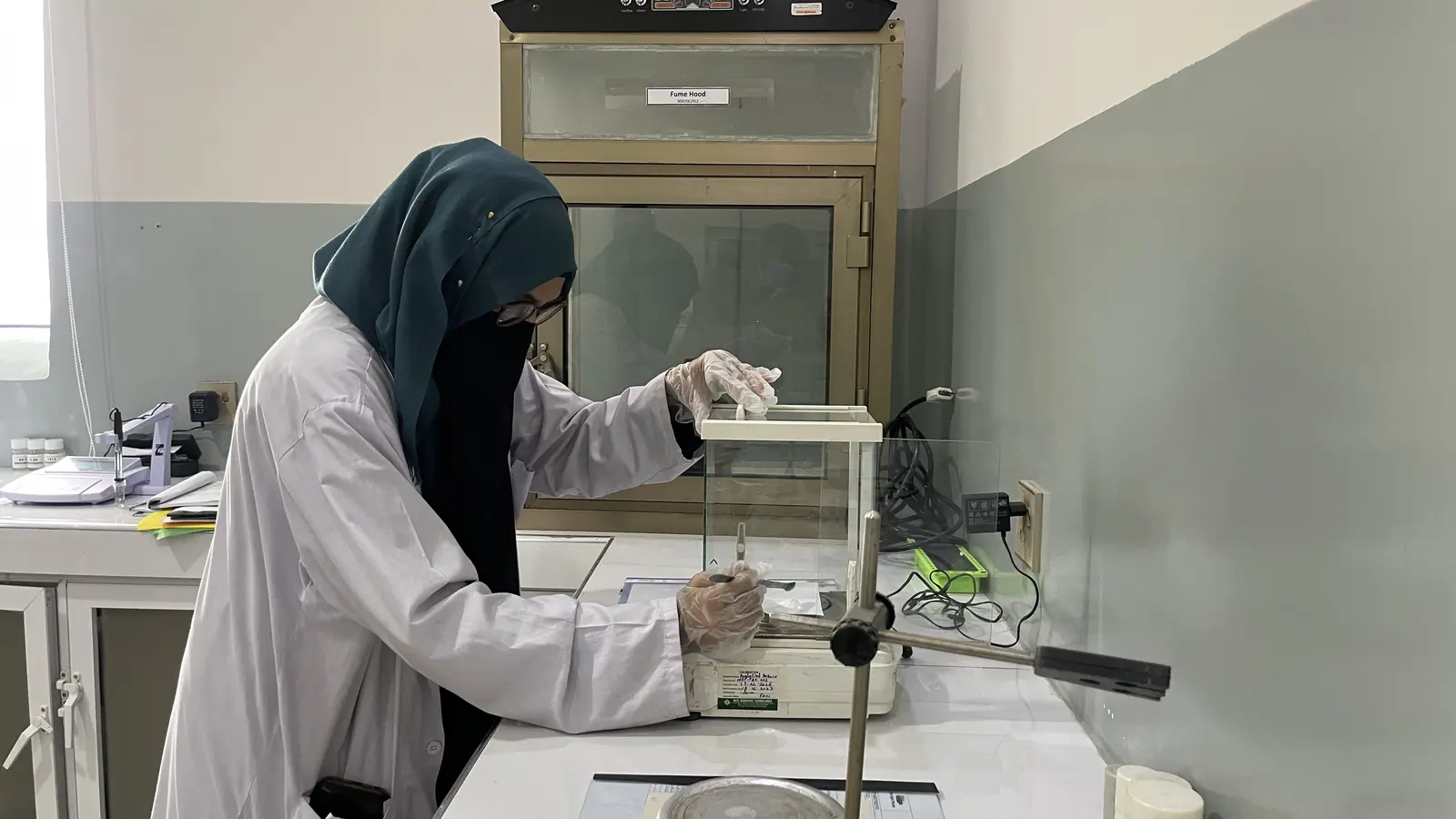New Syed Pharma quality control laboratory, purity and pH testing, Muridke Pakistan