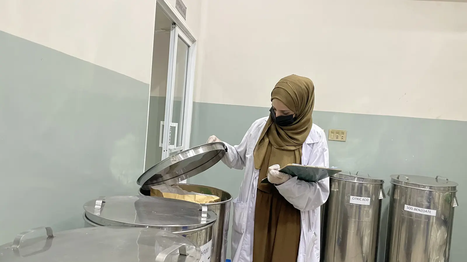 New Syed Pharma raw material storage and inventory, herbal ingredient sourcing, Muridke Pakistan